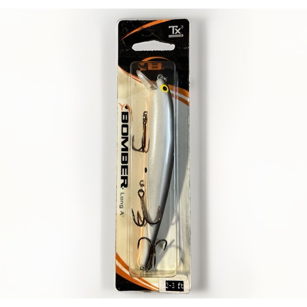 Bomber Long A B15A-PBO 4.5" 1/2 Oz Fishing Lure NIP Pearl Black Back - Picture 2 of 6